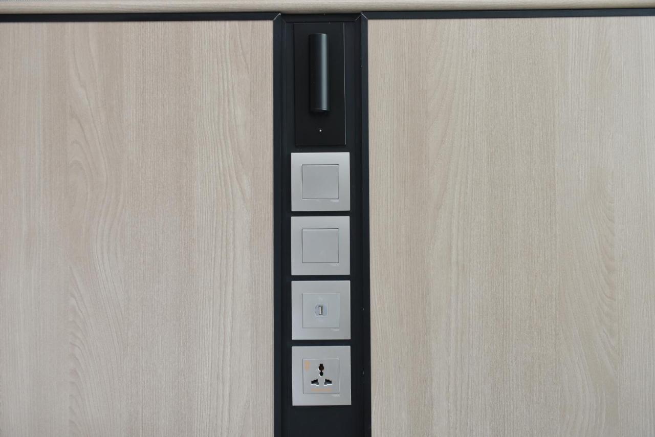 Centre Point Hotel Terminal21 Korat ناخون راتشاسيما المظهر الخارجي الصورة A power strip