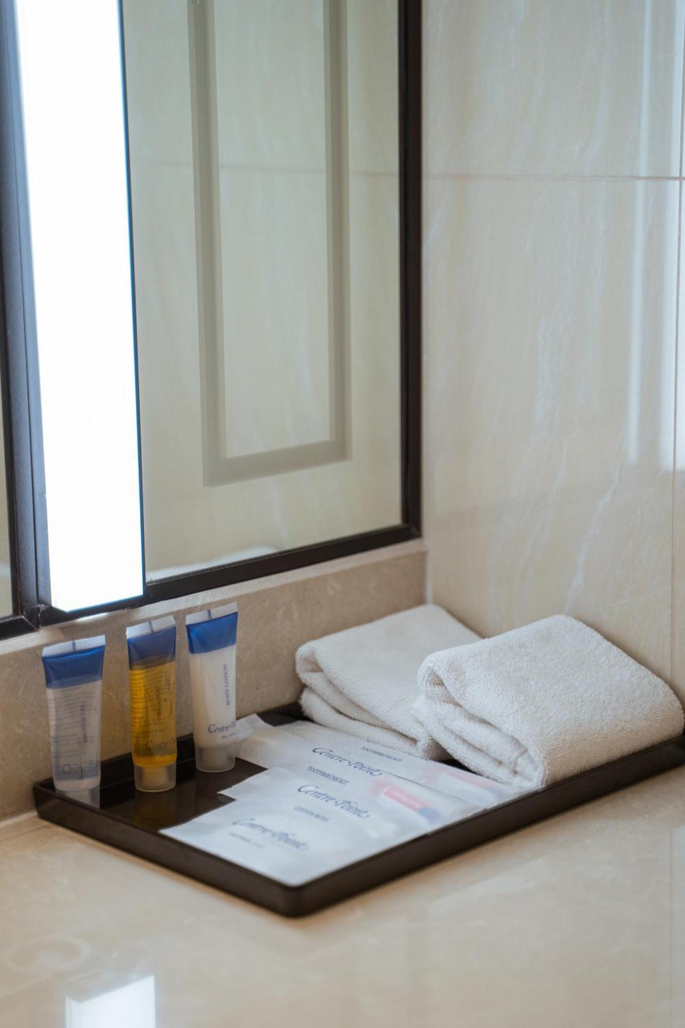 Centre Point Hotel Terminal21 Korat ناخون راتشاسيما المظهر الخارجي الصورة Bathroom amenities